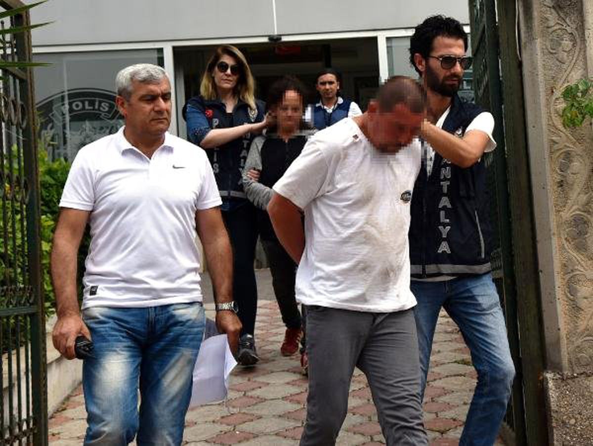 Öldürdüğü Arkadaşının Cesedini Kanala Atarken Yakalandı (2)