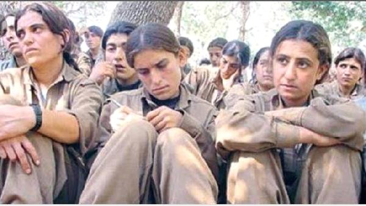 PKK\'lı Terörist: Çatışmalarda Ön Saflara Kadın ve Çocuklar Sürülüyor