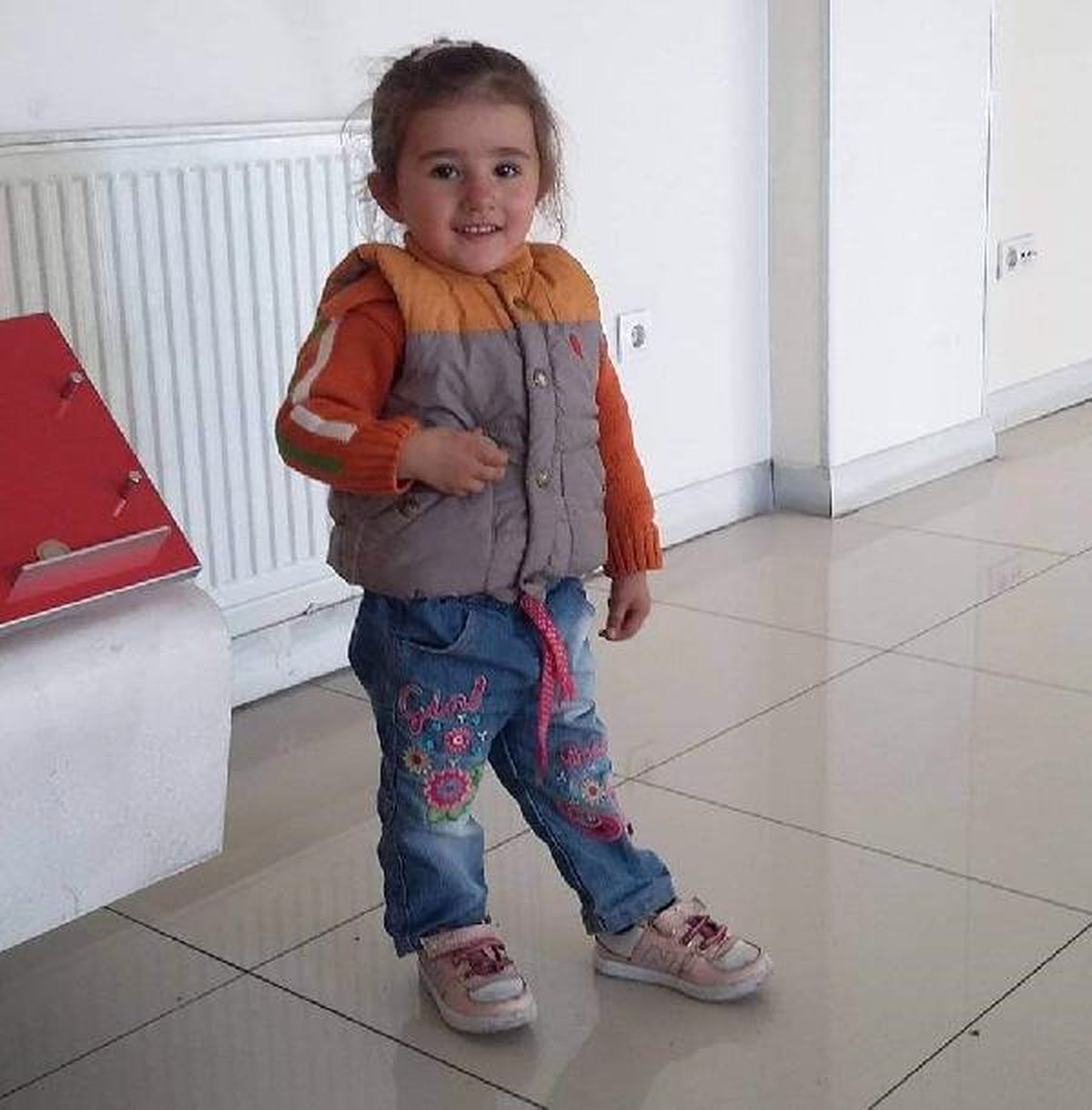 Sancaktepe\'de İlaçlama Aracının Çarptığı 5 Yaşındaki Elif Nur Hayatını Kaybetti