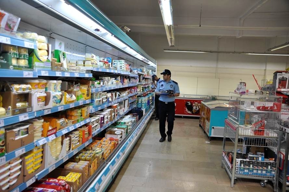 Söğüt\'te Market ve Bakkallar Denetlendi