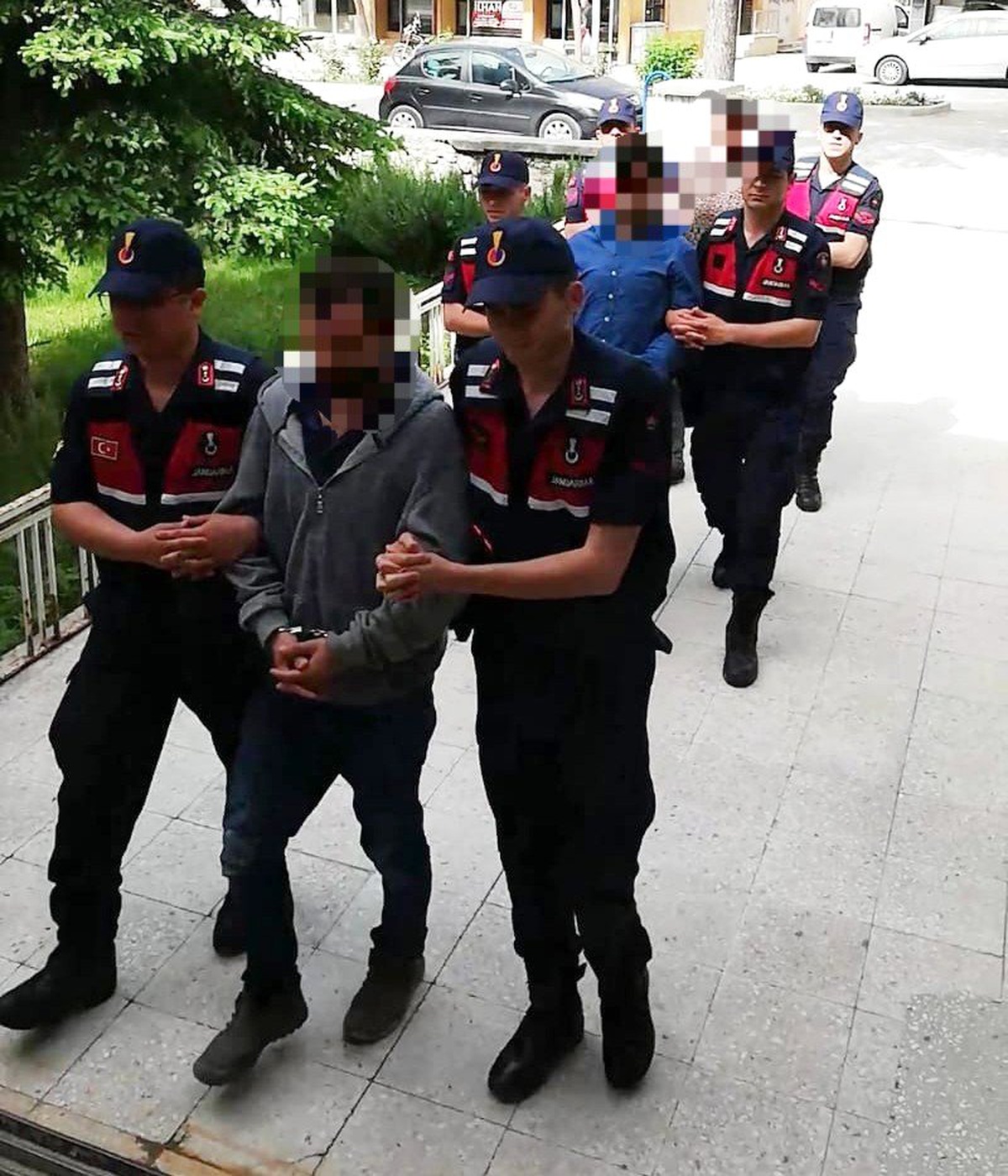 Sosyal Medyada Terör Propagandasına 11 Gözaltı