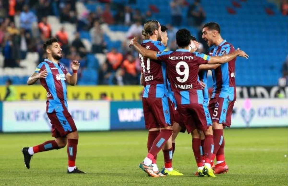 Trabzonspor, Üçüncülük Umuduyla Çaykur Rizespor Karşısına Çıkıyor