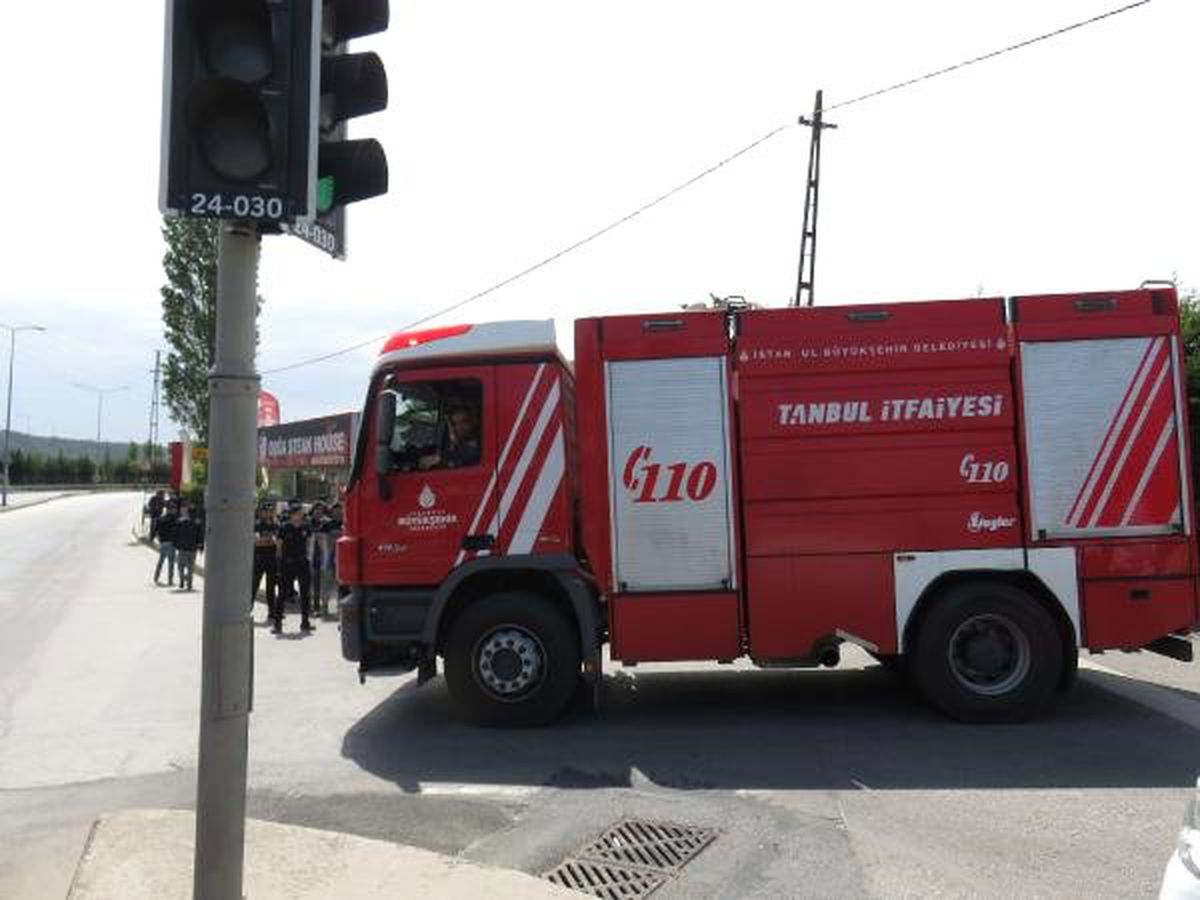 Ümraniye Cezaevi\'nde Yangın Hareketliliği (1)
