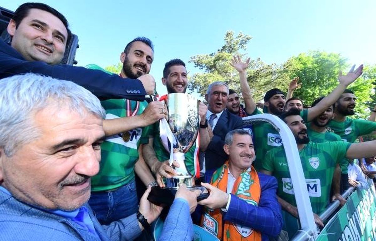 Yeşilyurt Belediyespor\'da Dursun Sucu\'ya Devam Et Baskısı