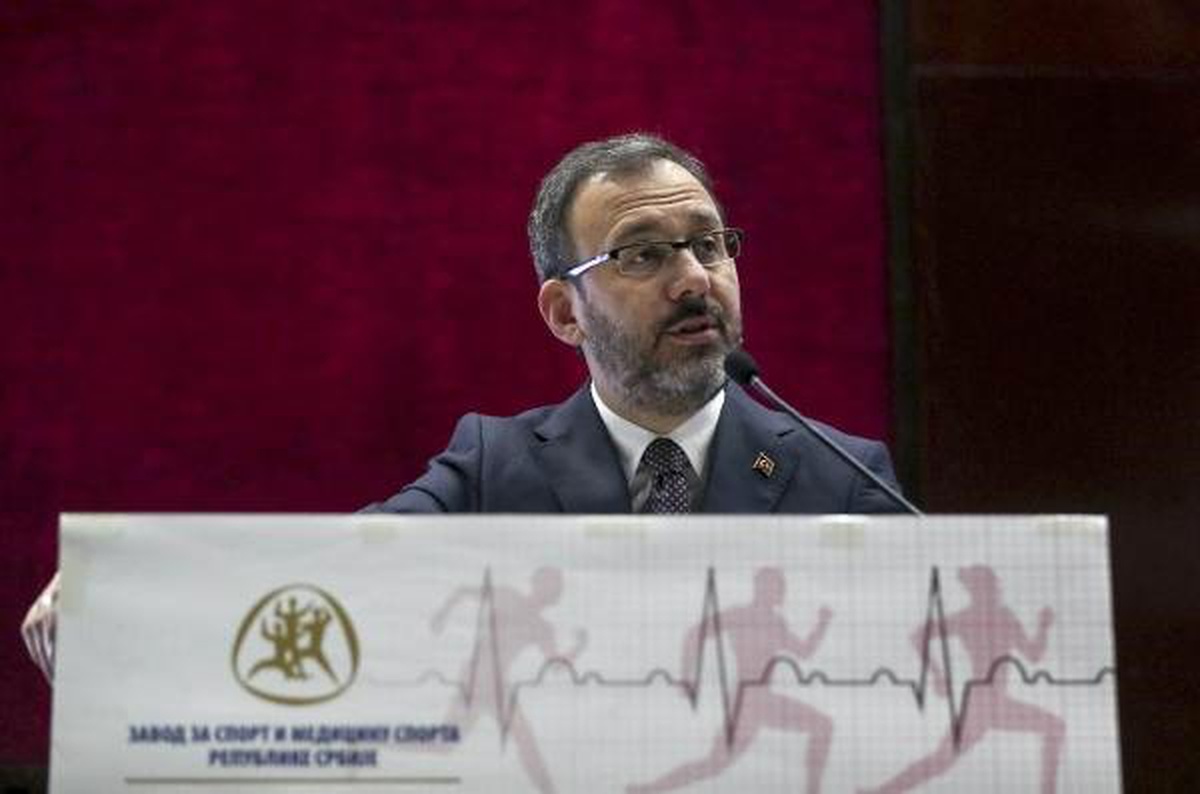 Bakan Kasapoğlu, Spor Hekimliği Konferansı\'na katıldı