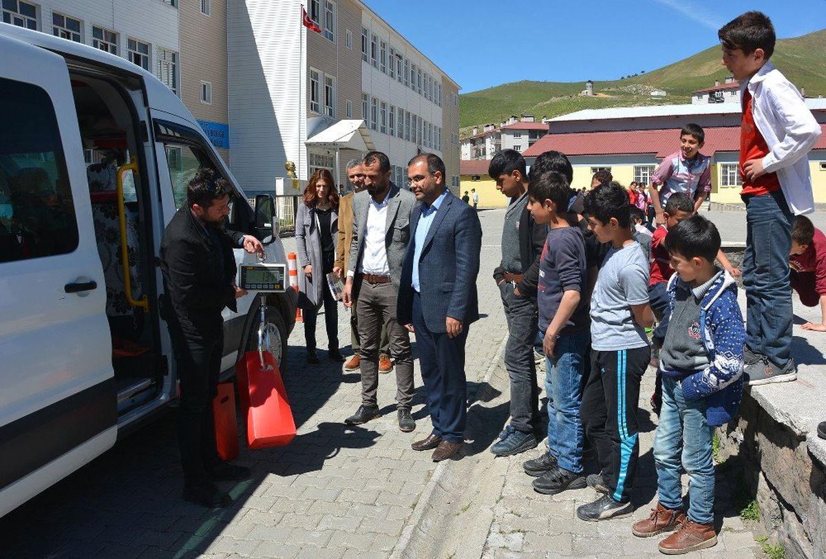 Bitlis\'te okullar arası atık pil toplama yarışması