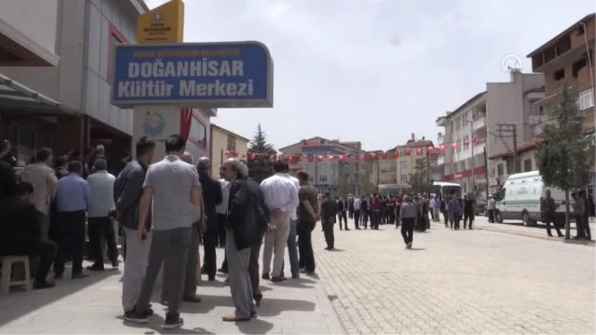 Doğanhisar Belediye Başkanı Öztoklu\'nun cenaze töreni