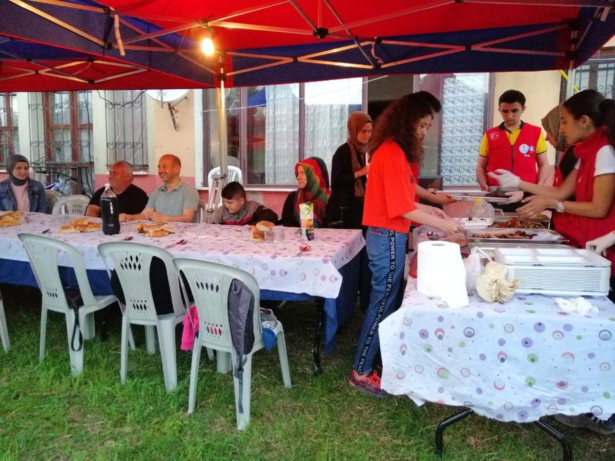 Gençlik merkezi evlere misafir oluyor