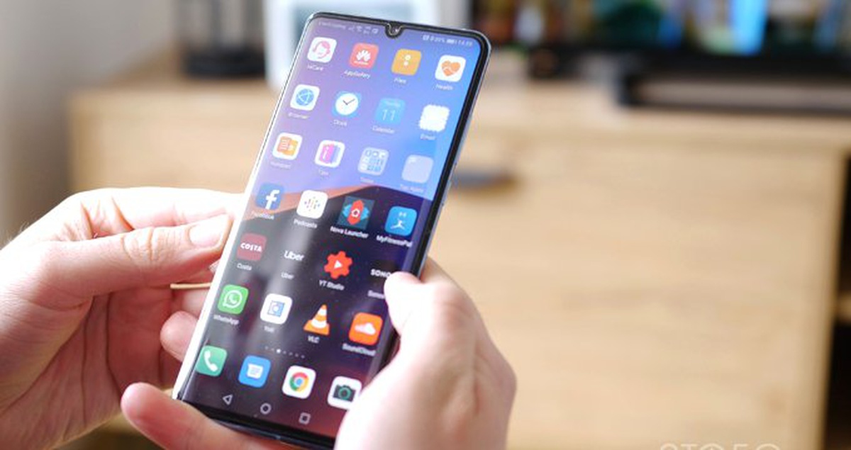 huawei-ceo-su-kendi-isletim-sistemleri-icin-2020-12080802_8367_amp.jpg