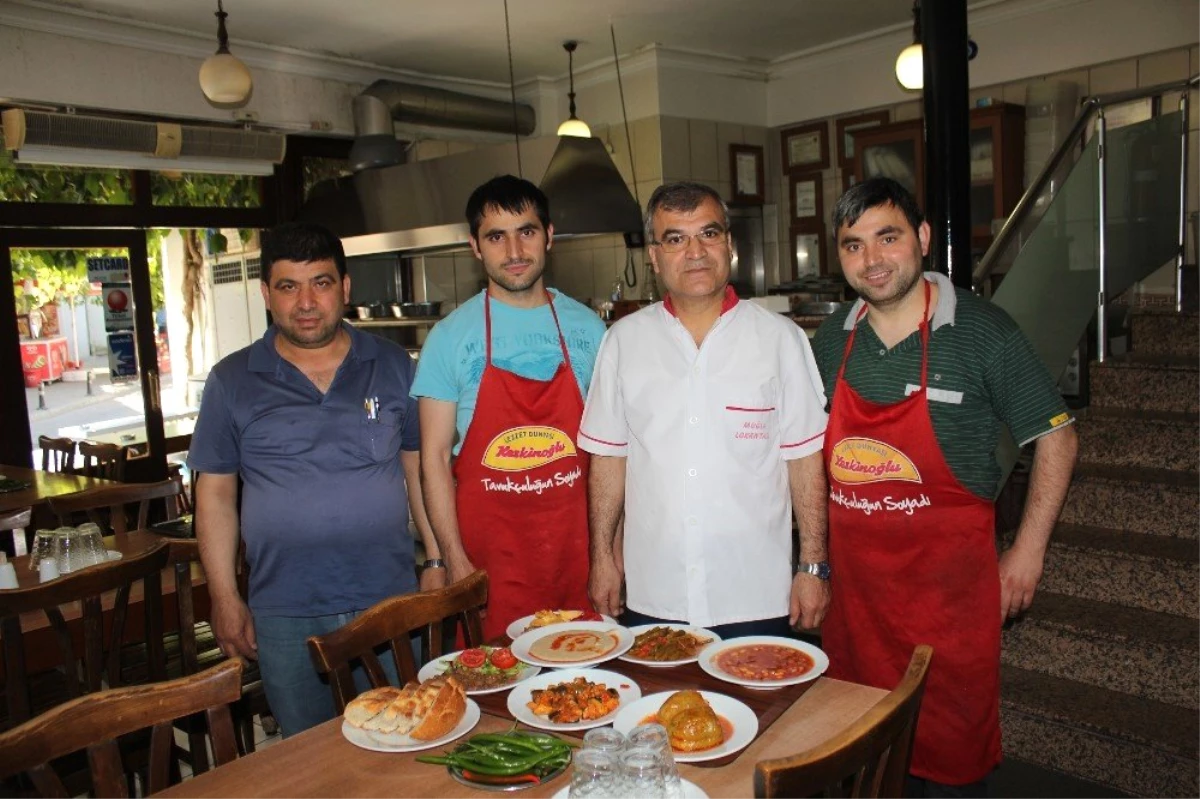 Köyden gelip seçtikleri meslekle gençlere umut oldular