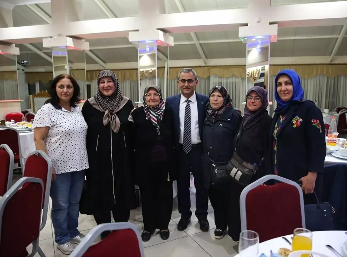 Kütahya Belediyesi\'nden şehit aileleri, gaziler ve gazi yakınlarına iftar