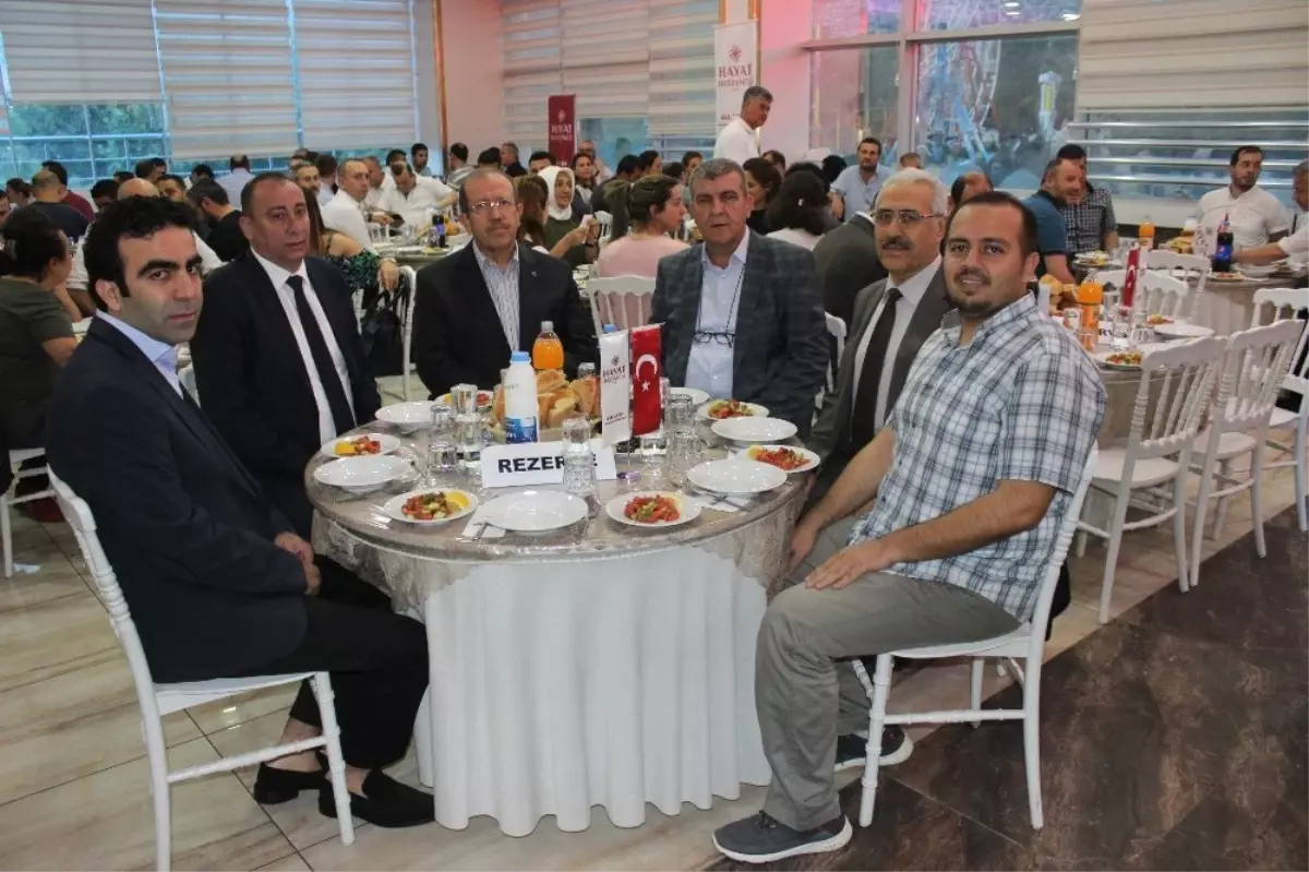 Metal işçileri iftarda buluştu