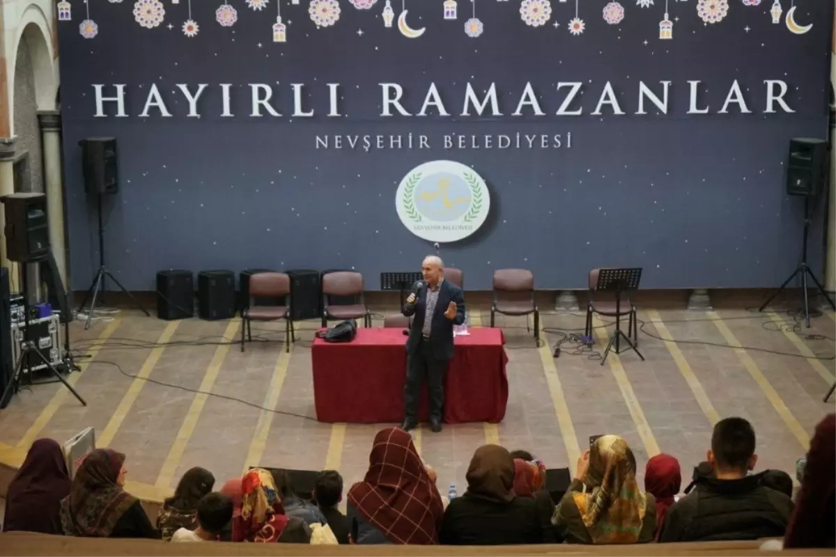 Ramazan etkinliklerinin konuğu Prof.Dr. Şimşirgil oldu