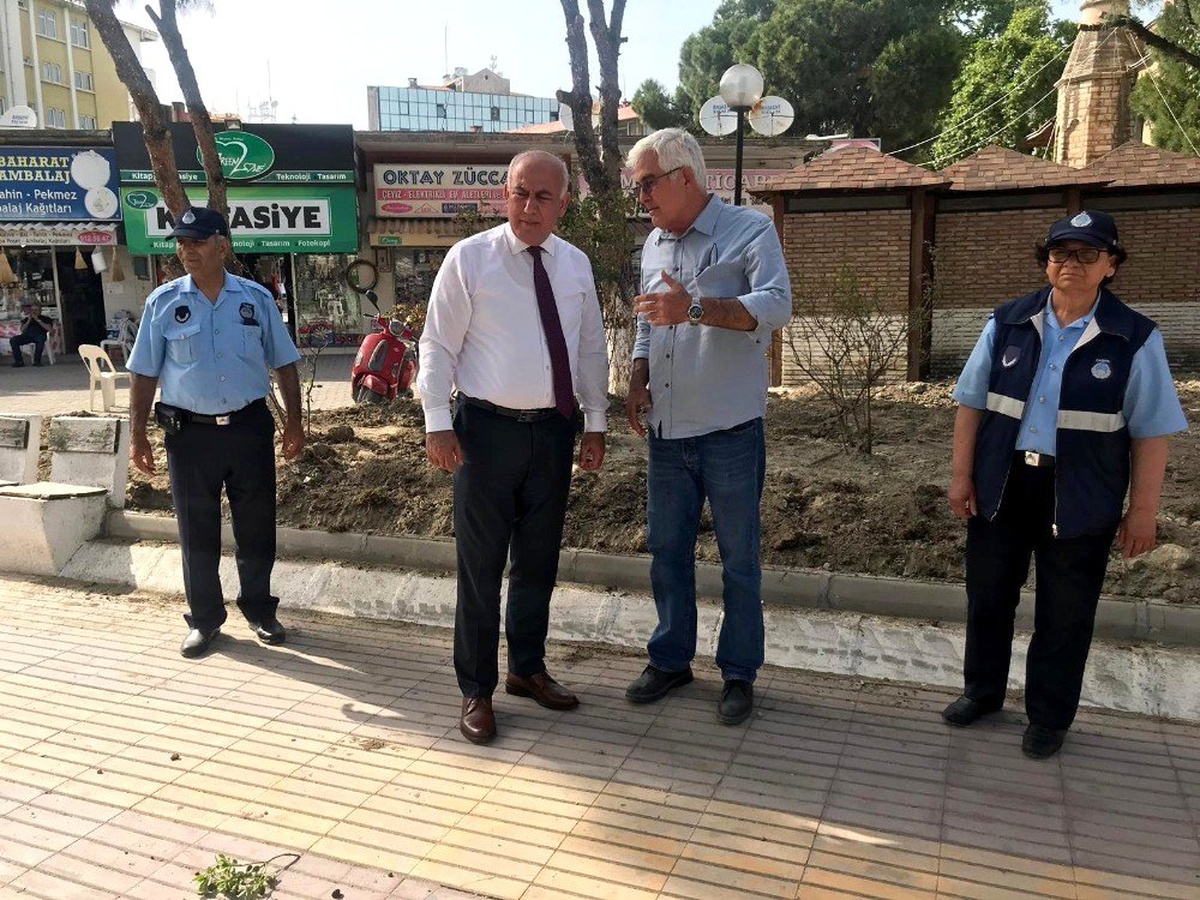 Söke Belediye Meydanı düzenleme çalışması beğeni topladı