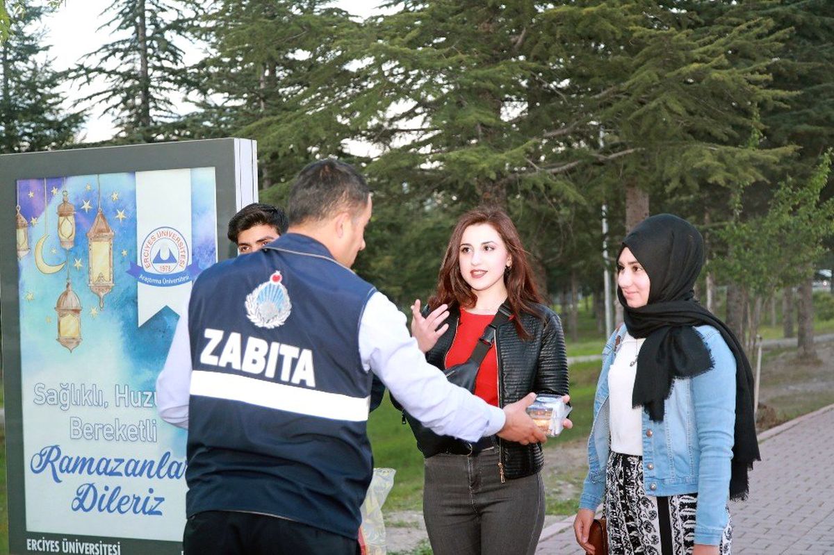 Talas\'ta İftara Yetişemeyenlere İftariyelik