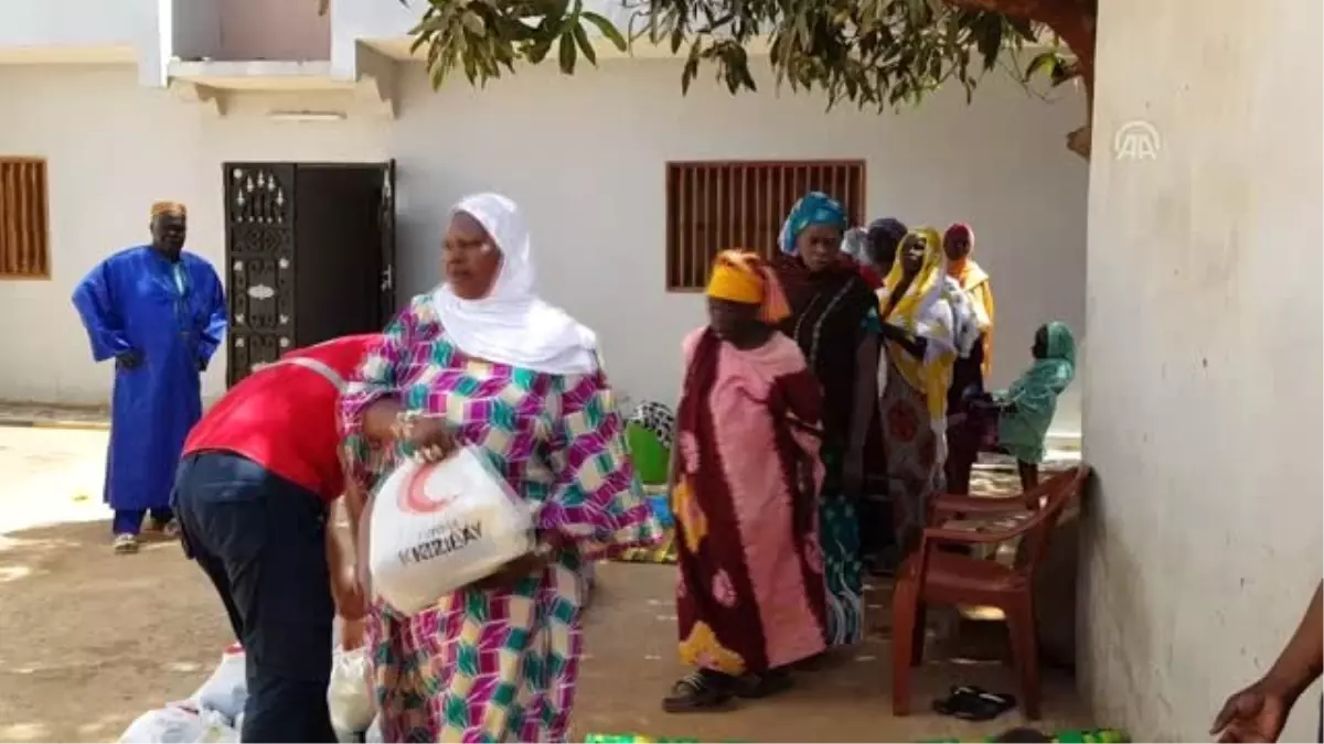 Türk Kızılaydan Senegal\'de ihtiyaç sahiplerine iftar