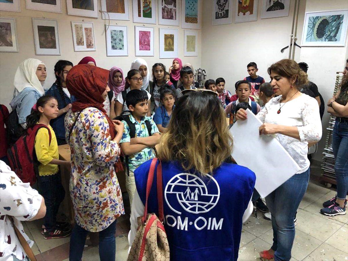 Türk ve Suriyeli çocuklar "üniversiteli" oldu