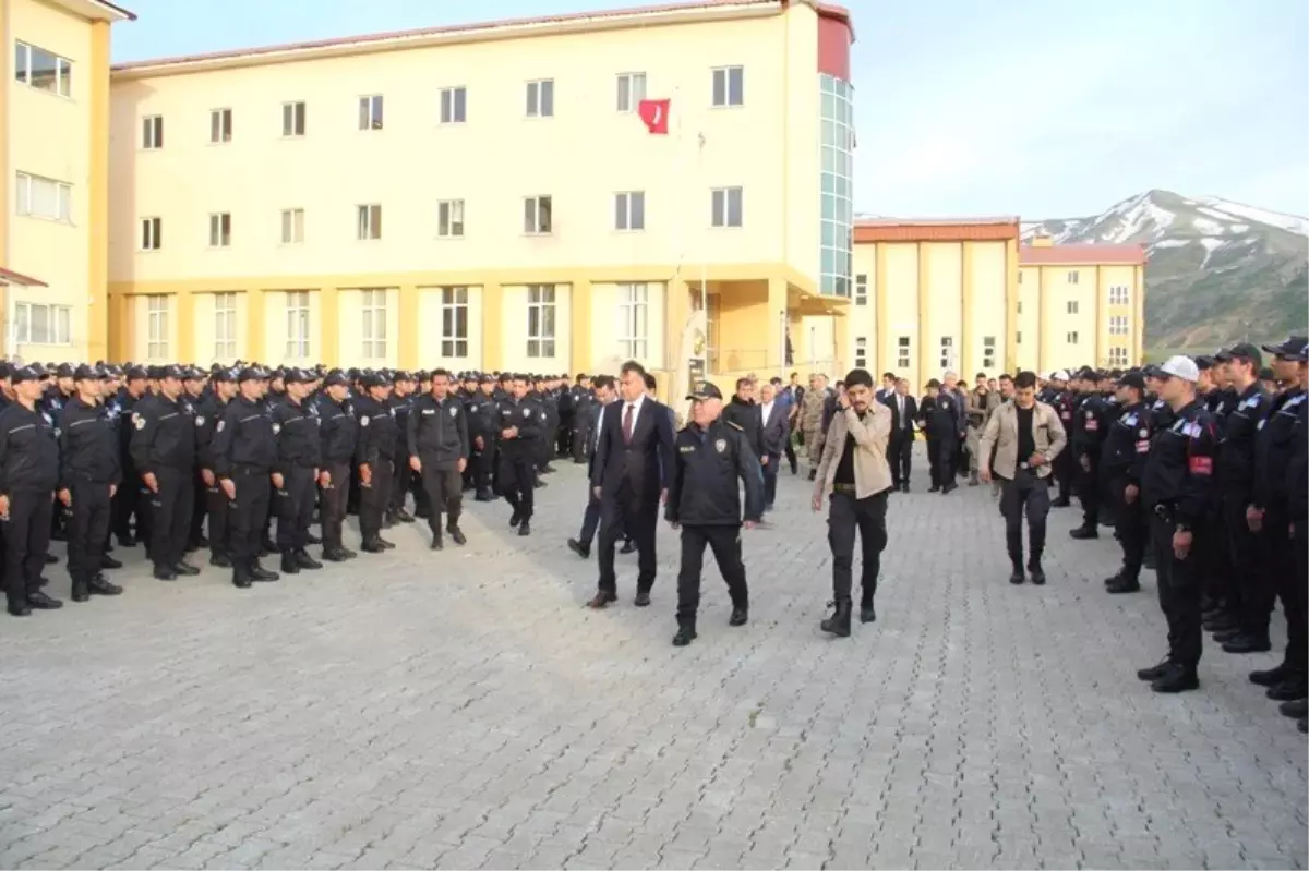 Vali Çağatay, polis adaylarıyla iftar yaptı