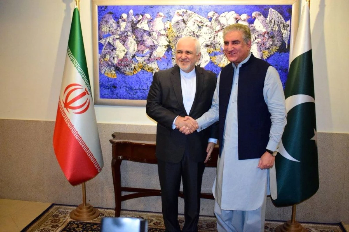 Zarif ve Khan İslamabad\'da görüştü