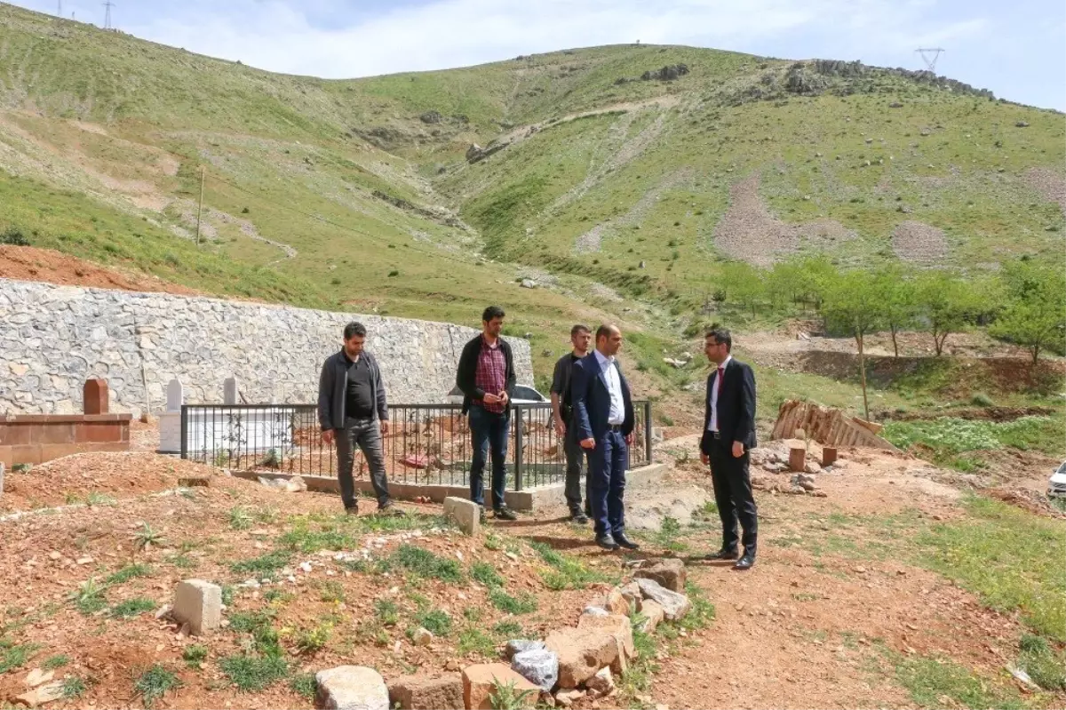 Bitlis Belediye Başkanı Tanğlay, çalışmaları inceledi