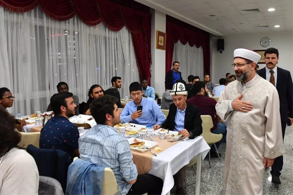 Diyanet İşleri Başkanı Ali Erbaş: "Sosyal medyayı hayırlı yolda kullanmalıyız"