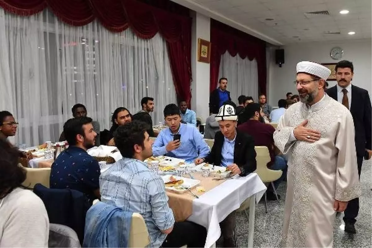 Diyanet İşleri Başkanı Erbaş: Sosyal medyayı hayırlı yolda kullanmalıyız