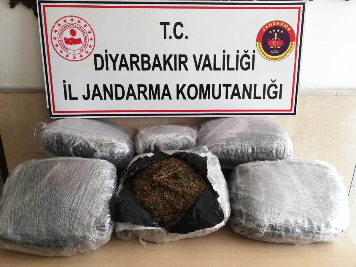 Diyarbakır\'da 47 kilo 100 gram esrar ele geçirildi