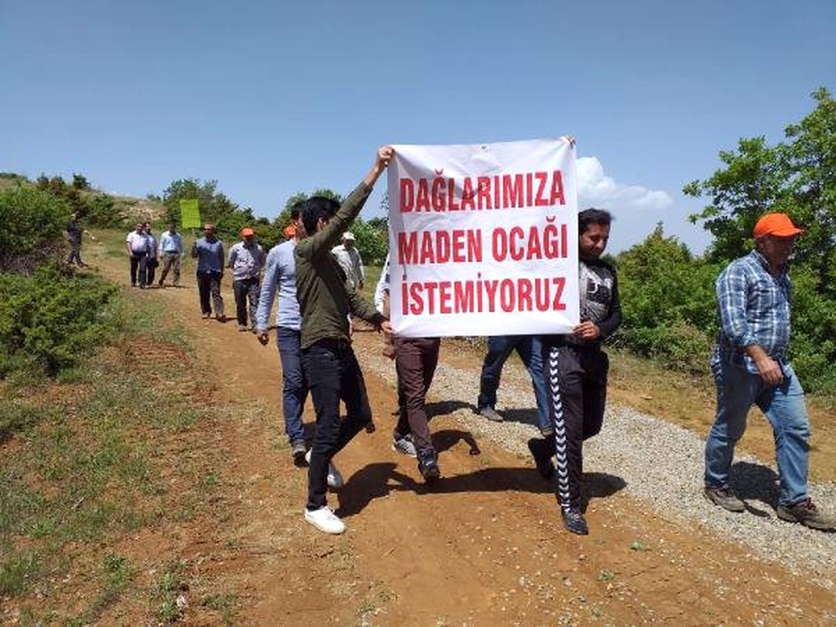 Elazığ\'da köylülerden, \'Maden ocağı istemiyoruz\' eylemi