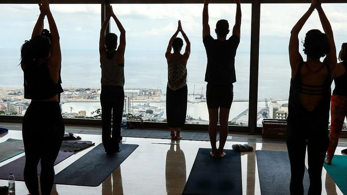 İran\'da yoga yapan 30 kişi gözaltına alındı