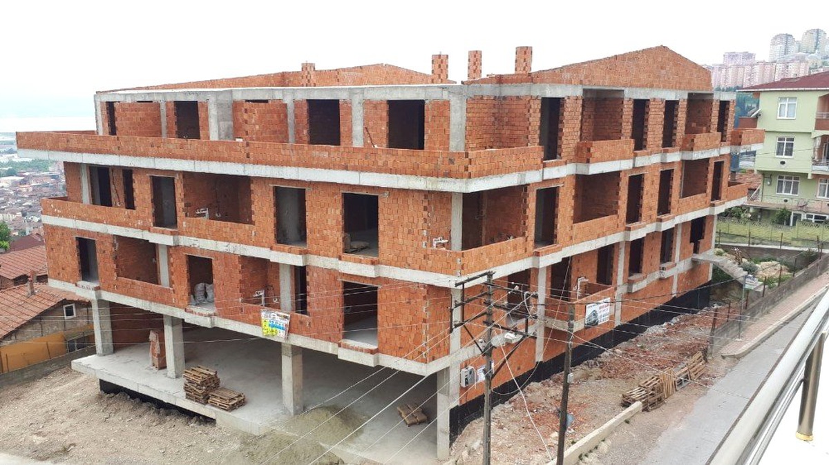 İzmit\'te inşaatlar kontrol altında tutuluyor