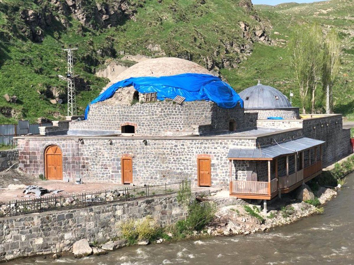 Kars\'ta tarihi hamamların restorasyon çalışmaları durdu