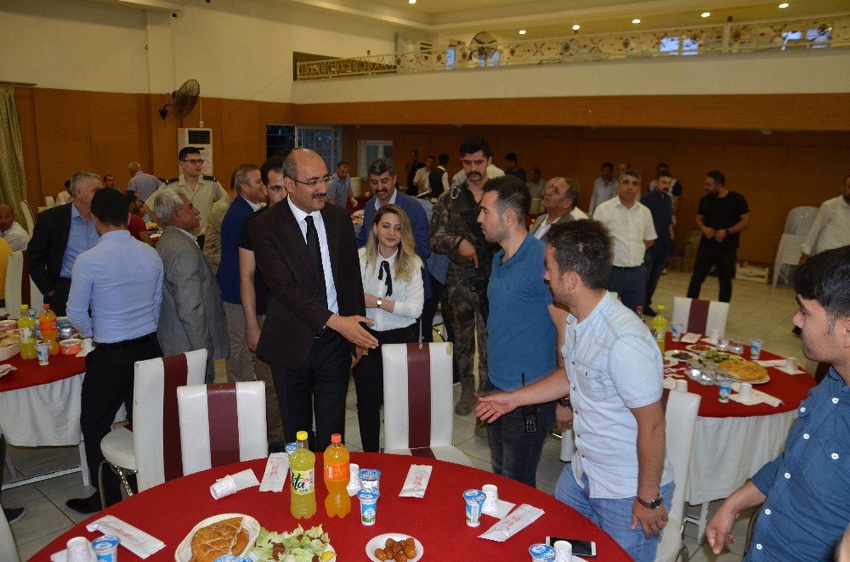 Kaymakam Aydın şehit aileleri ve gaziler onuruna iftar verdi