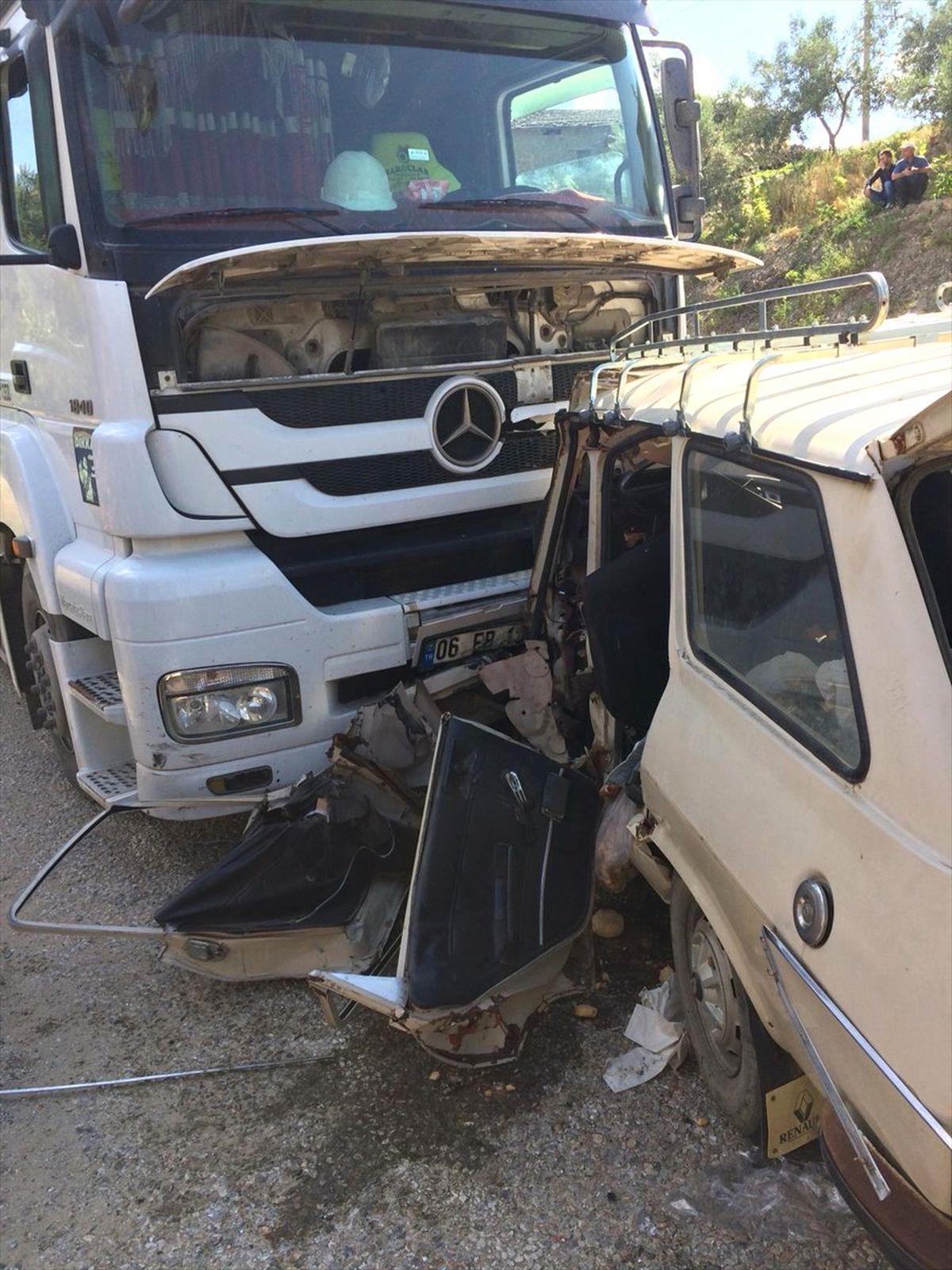 Manisa\'da trafik kazaları: 1 ölü, 3 yaralı