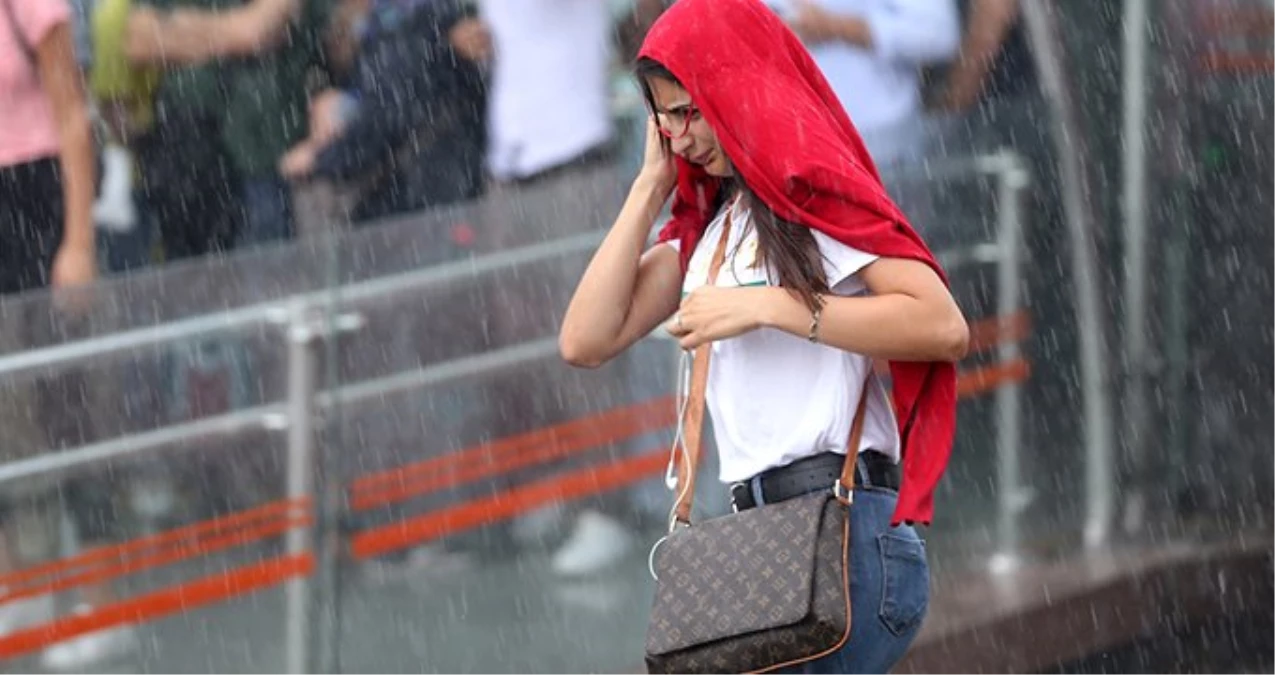İstanbul\'u Etkisi Altına Alan Sağanak Yağışlar Ne Kadar Sürecek? Meteoroloji Saat Verdi!