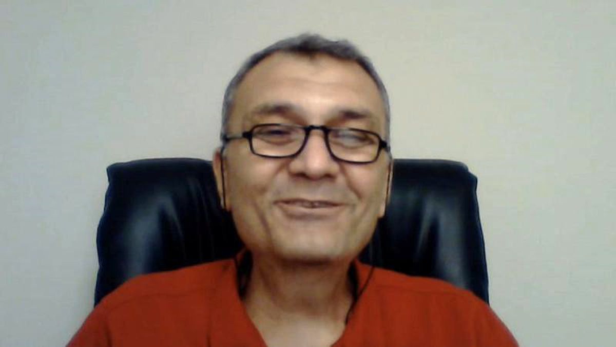 Pasaportunu alan Prof. Dr. Haluk Savaş: Toplumun vicdanının ne kadar diri olduğunu gördüm