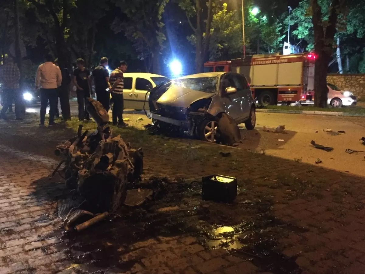 Sahur yolunda feci kaza... Ön camdan fırlayan sürücü ağır yaralı