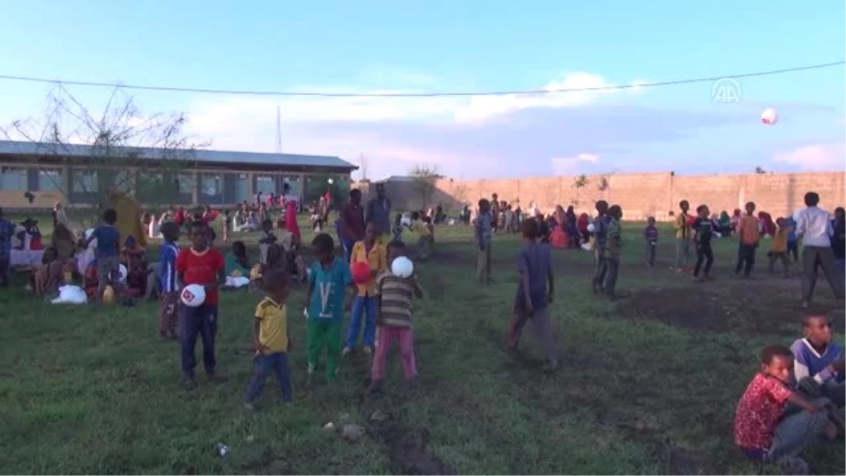 Etiyopyalı ve Somalili ailelere Türkiye\'den yardım eli - ADDİS