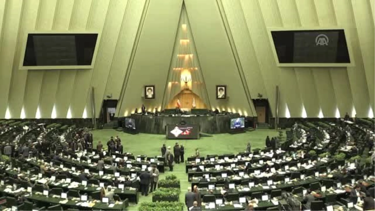 İran\'da Laricani yeniden Meclis Başkanı seçildi