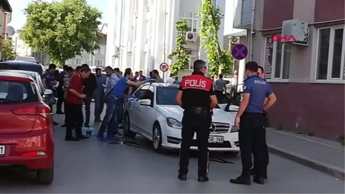 KOCAELİ Korna çalarak kendisinden yol isteyen kişiyi öldürdü