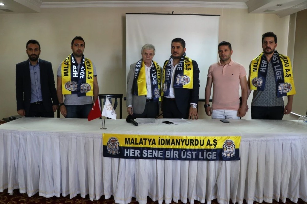 Malatya İdmanyurdu\'nda hocalığa Atilla Özcan, futbol şube sorumluluğuna Bülent Akın getirildi