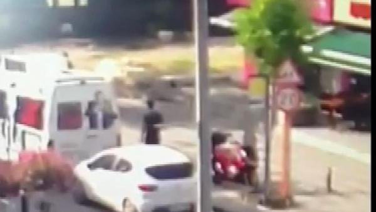 Üsküdar\'da seçim minibüslerinin lastiklerini kesen şüpheli yakalandı