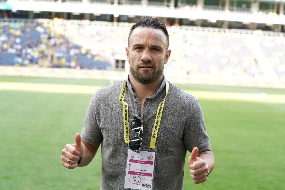 Valbuena, Fenerbahçeli Taraftarlara Veda Etti