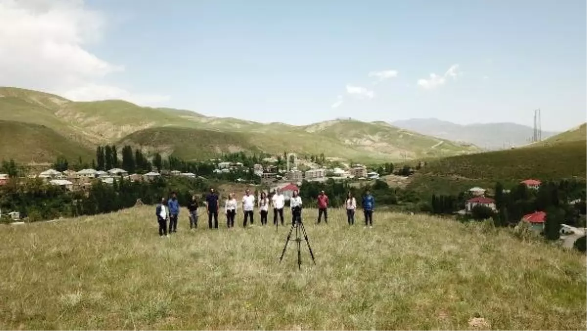 Yüksekovalı öğretmen ve öğrencilerden \'Doğa için söyle\' klibi