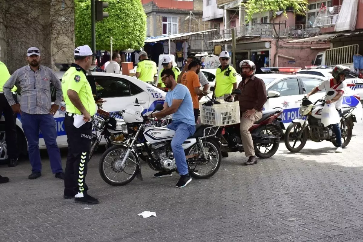 Adana\'da motosiklet sürücülerine 24 bin lira para cezası