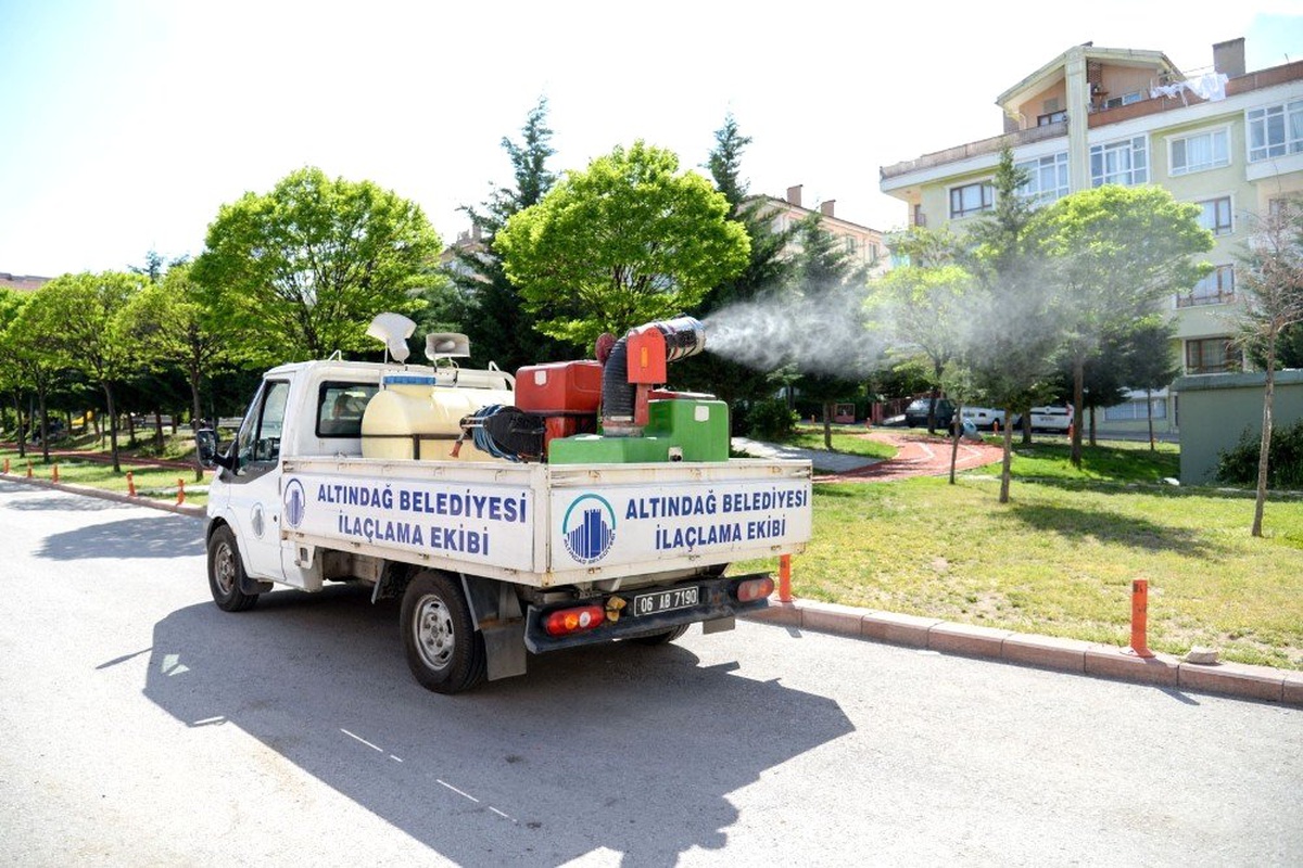 Altındağ\'da büyük ilaçlama çalışması