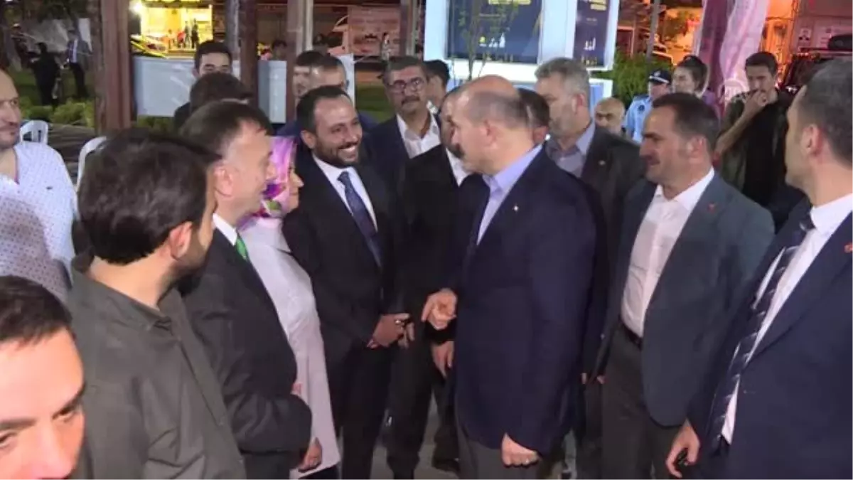 Bakan Soylu Beyoğlu\'nda sahur programına katıldı