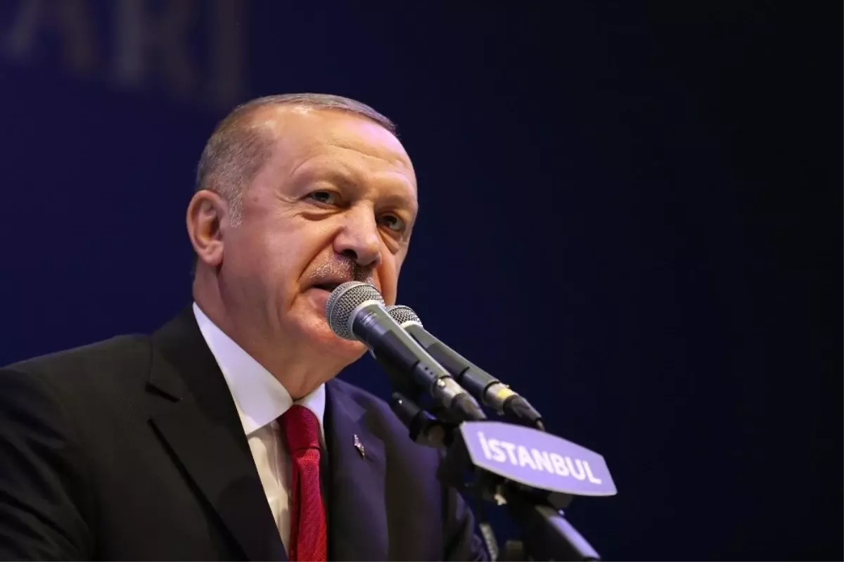 Cumhurbaşkanı Erdoğan sahilde iftar saatini bekleyen vatandaşlarla buluştu