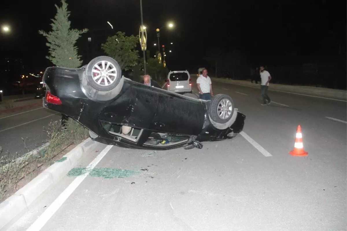 Elazığ\'da 2 ayrı trafik kazası: 5 yaralı