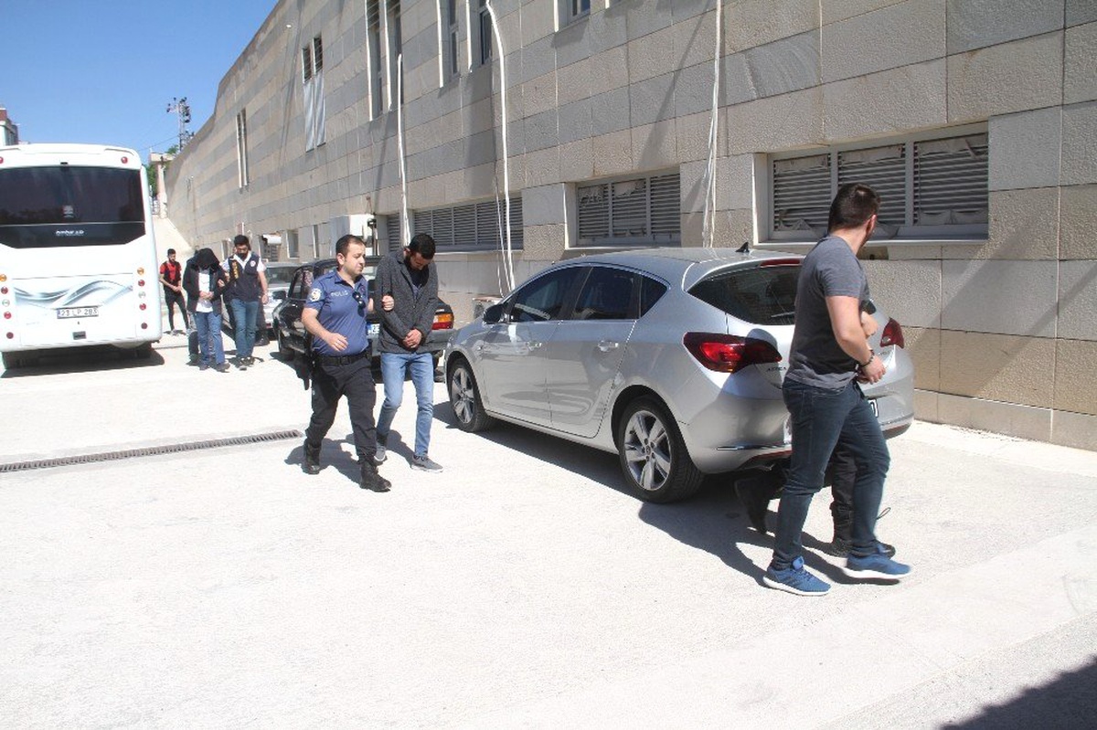 Elazığ\'da sanal bahis operasyonu: 5 tutuklama