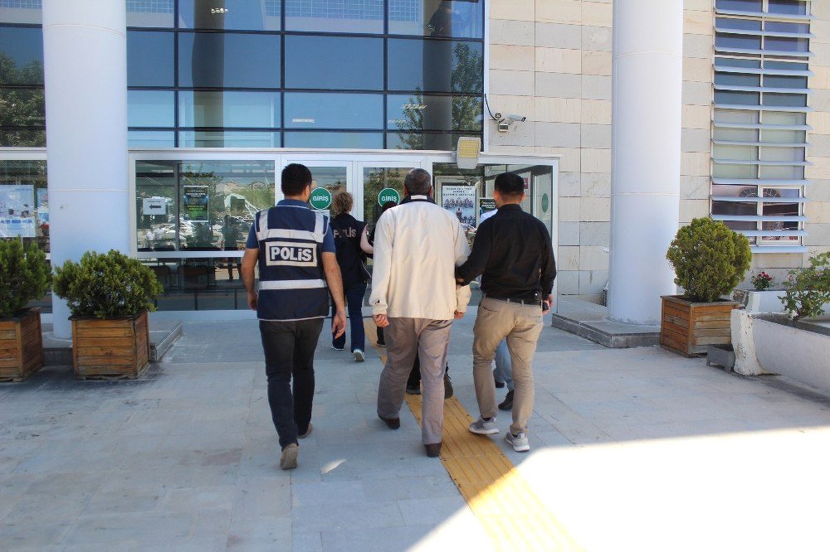Elazığ merkezli MLKP operasyonunda 3 şüpheli adliyeye sevk edildi
